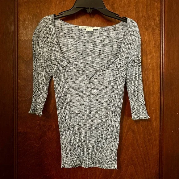 VERONICA BEARD Lipa Rib Knit Pullover Sweetheart Top M - Picture 2 of 5